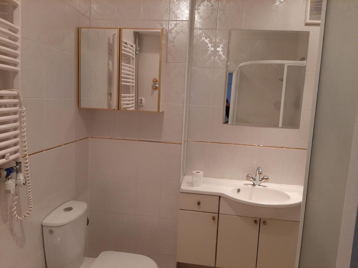 Rooms In Centrum Warszawa Eksteriør bilde